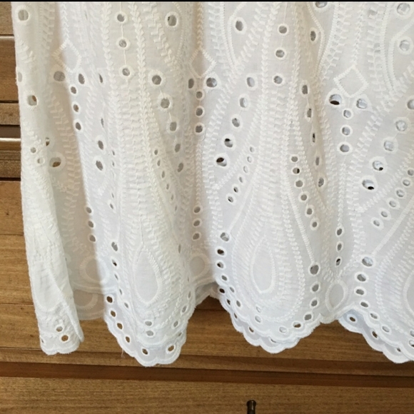 Cynthia Rowley Eyelet Blouse Scalloped Hem - Picture 4 of 4